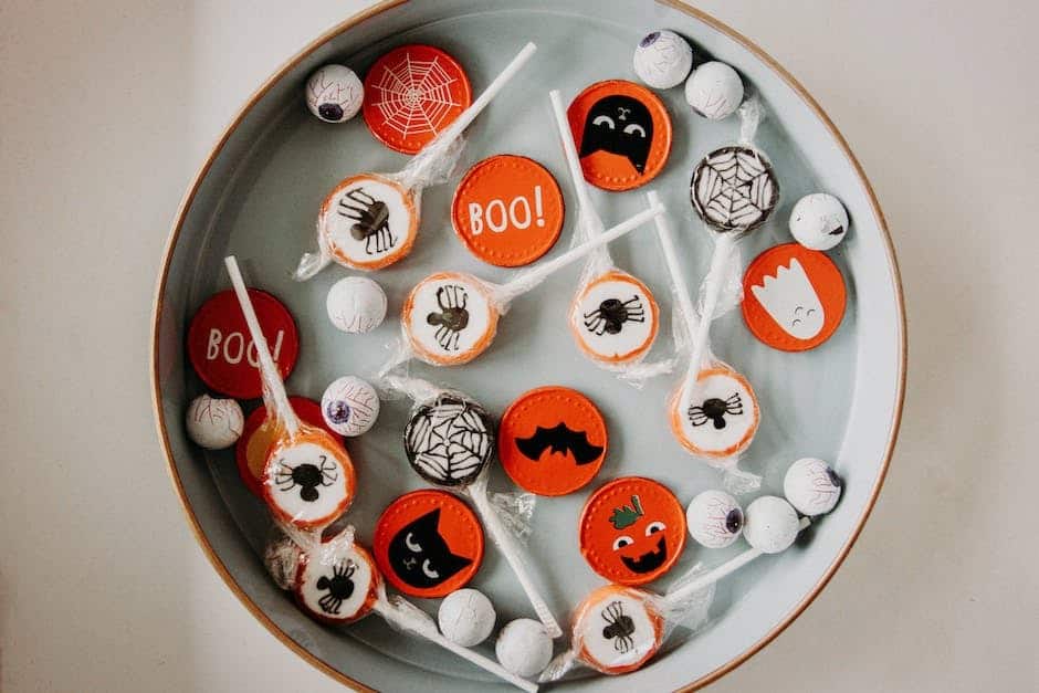 How to Safely Celebrate Halloween This Year